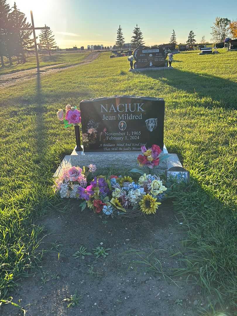 Jean Mildred Naciuk's grave. Photo 2