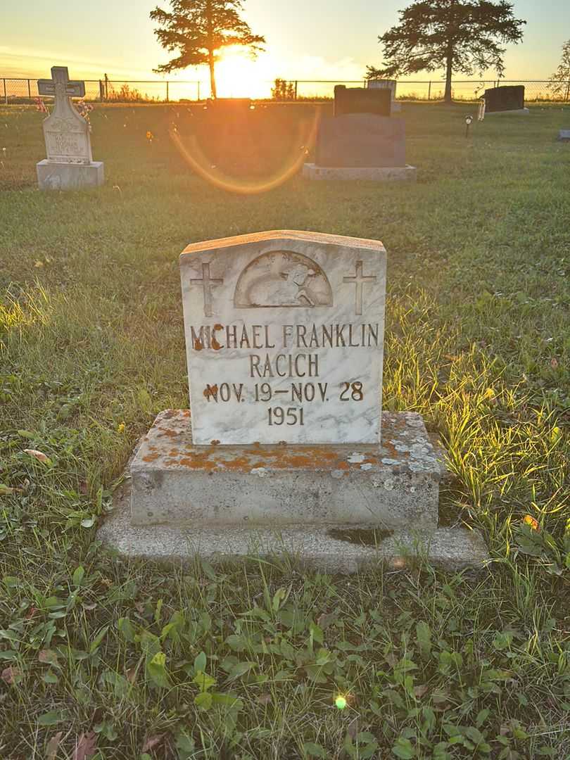 Michael Franklin Racich's grave. Photo 1