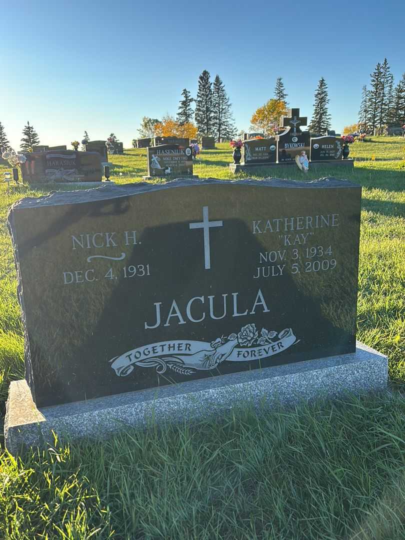 Katherine "Kay" Jacula's grave. Photo 1