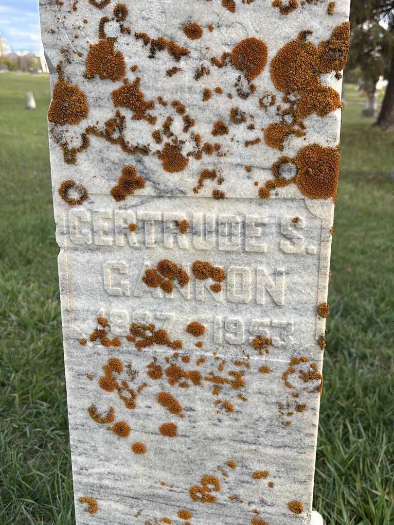 Gertrude S. Gannon's grave. Photo 1