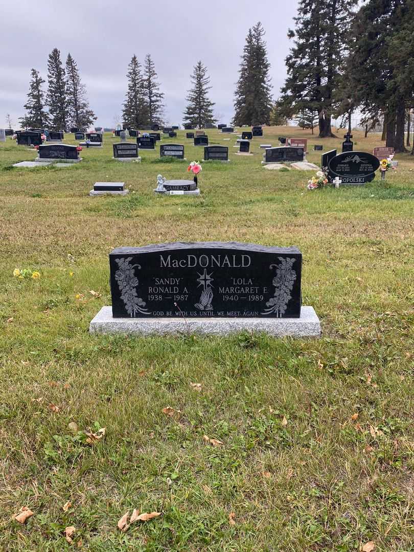 Ronald A. "Sandy" MacDonald's grave. Photo 2