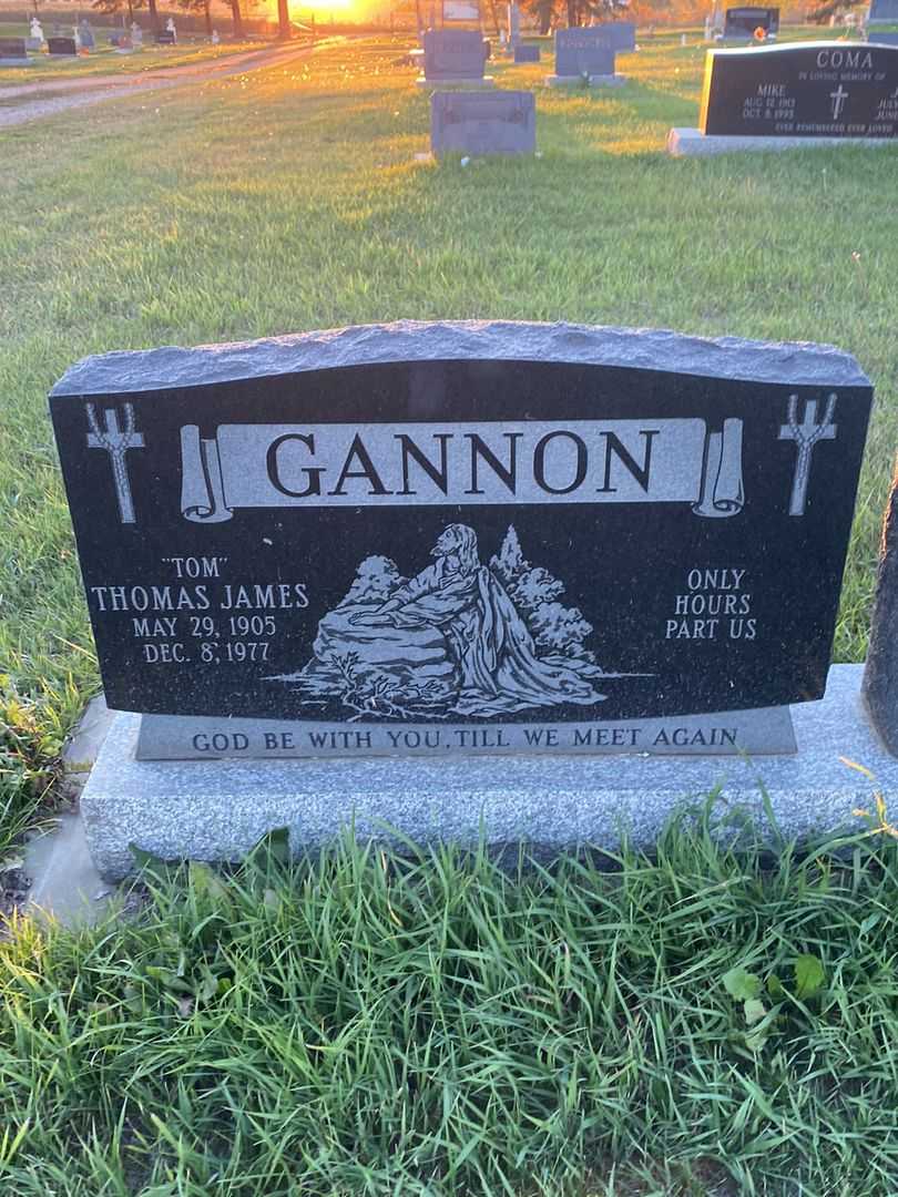 Thomas James "Tom" Gannon's grave. Photo 1