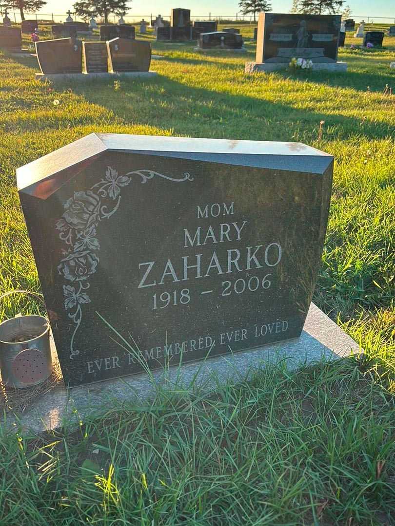 Mary Zaharko's grave. Photo 3