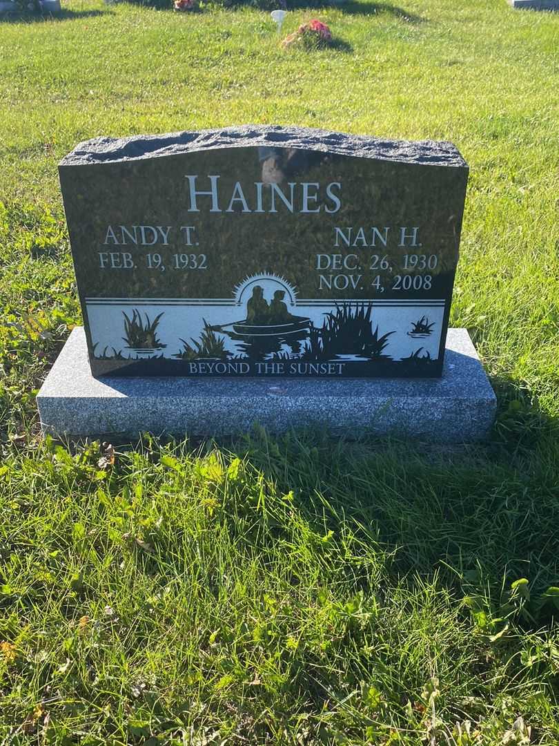 Nan Hariet Haines's grave. Photo 1