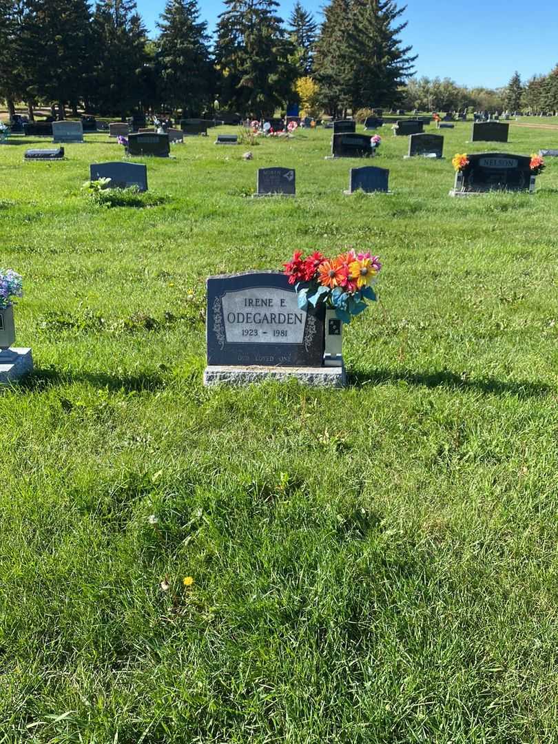 Irene E. Odegarden's grave. Photo 2