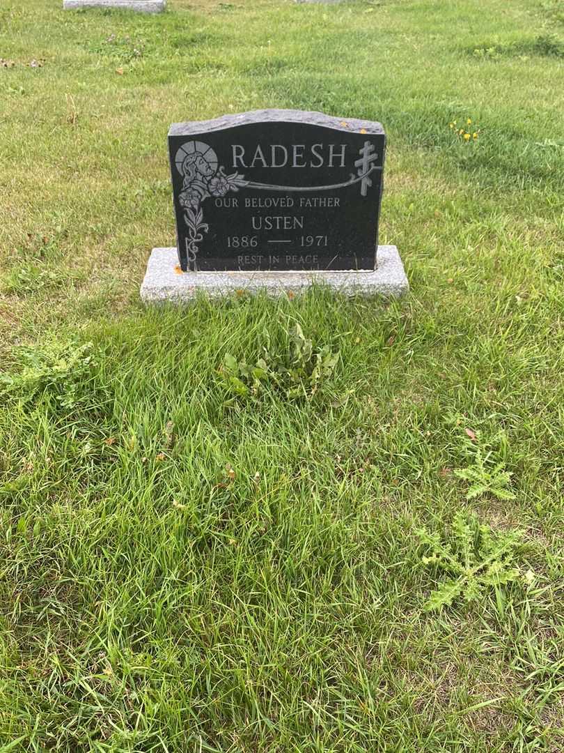 Usten Radesh's grave. Photo 2