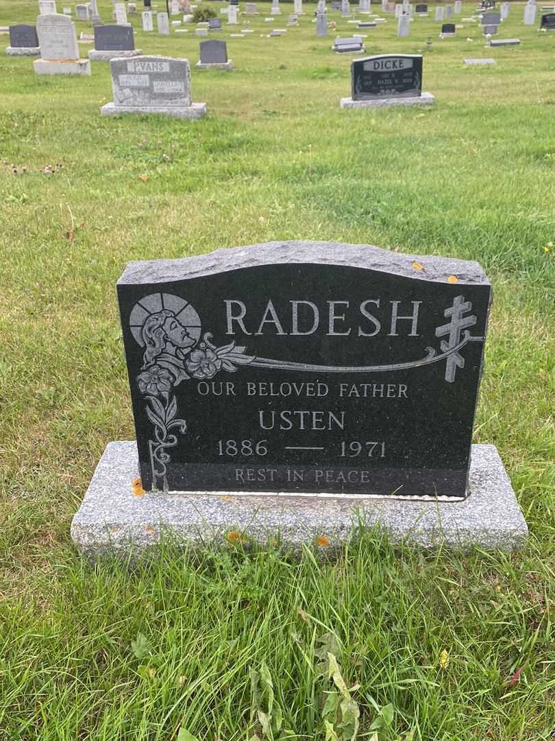 Usten Radesh's grave. Photo 1