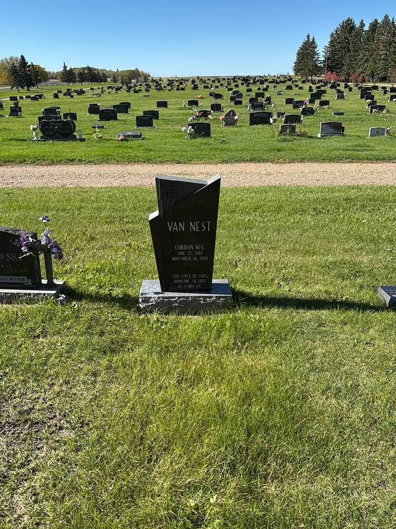 Gordon Neil Van Nest's grave. Photo 2