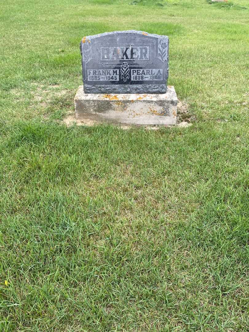 Pearl Agnes Baker's grave. Photo 2