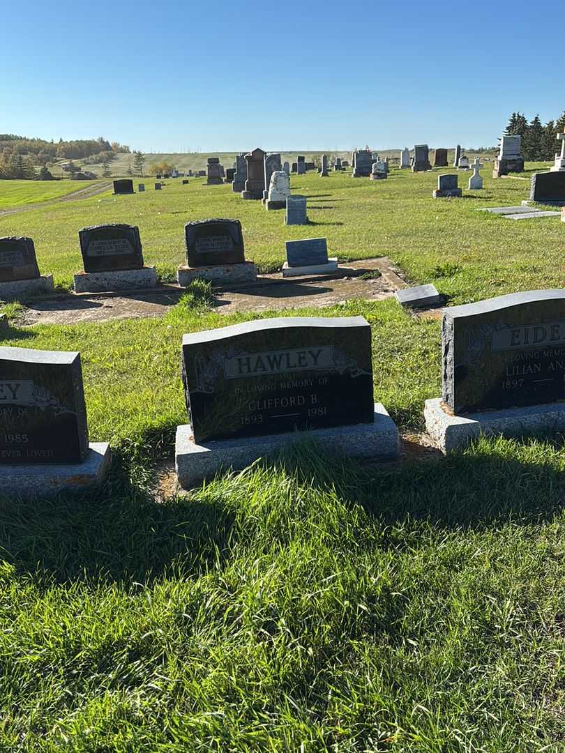 Clifford Bethel Hawley's grave. Photo 2