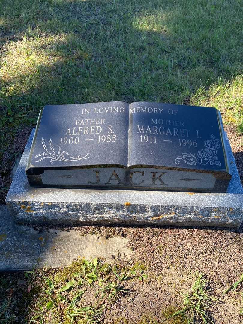 Margaret L. Jack's grave. Photo 1
