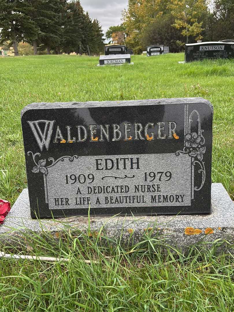 Edith Waldenberger's grave. Photo 1