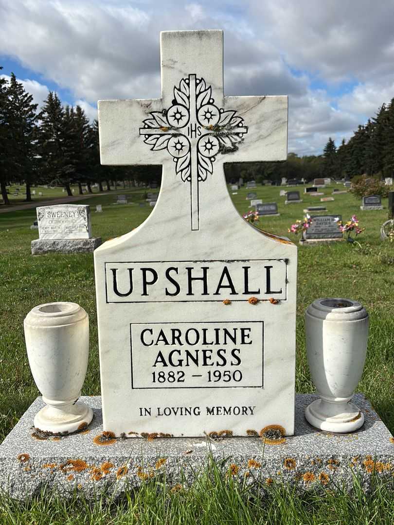 Caroline Agness Upshall's grave. Photo 1