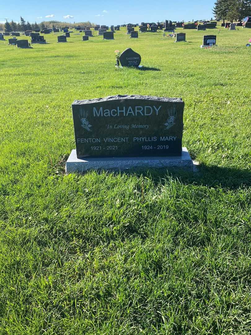 Fenton Vincent MacHardy's grave. Photo 2