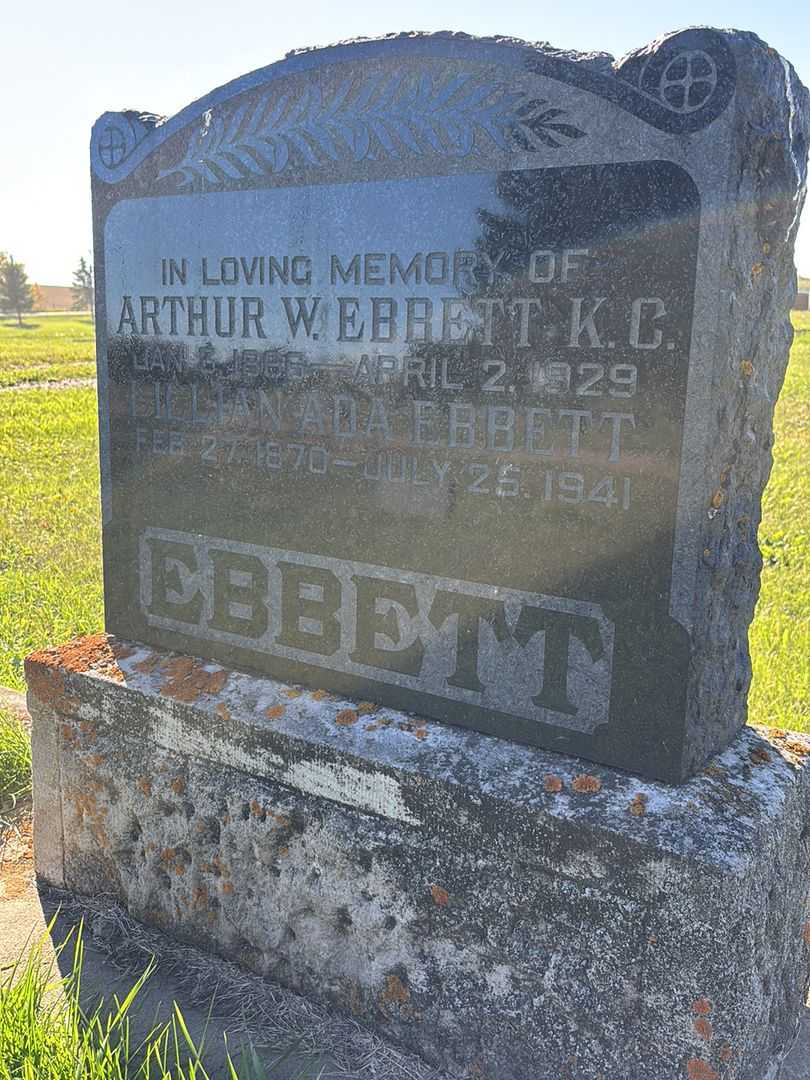 Lillian Ada Ebbett's grave. Photo 3
