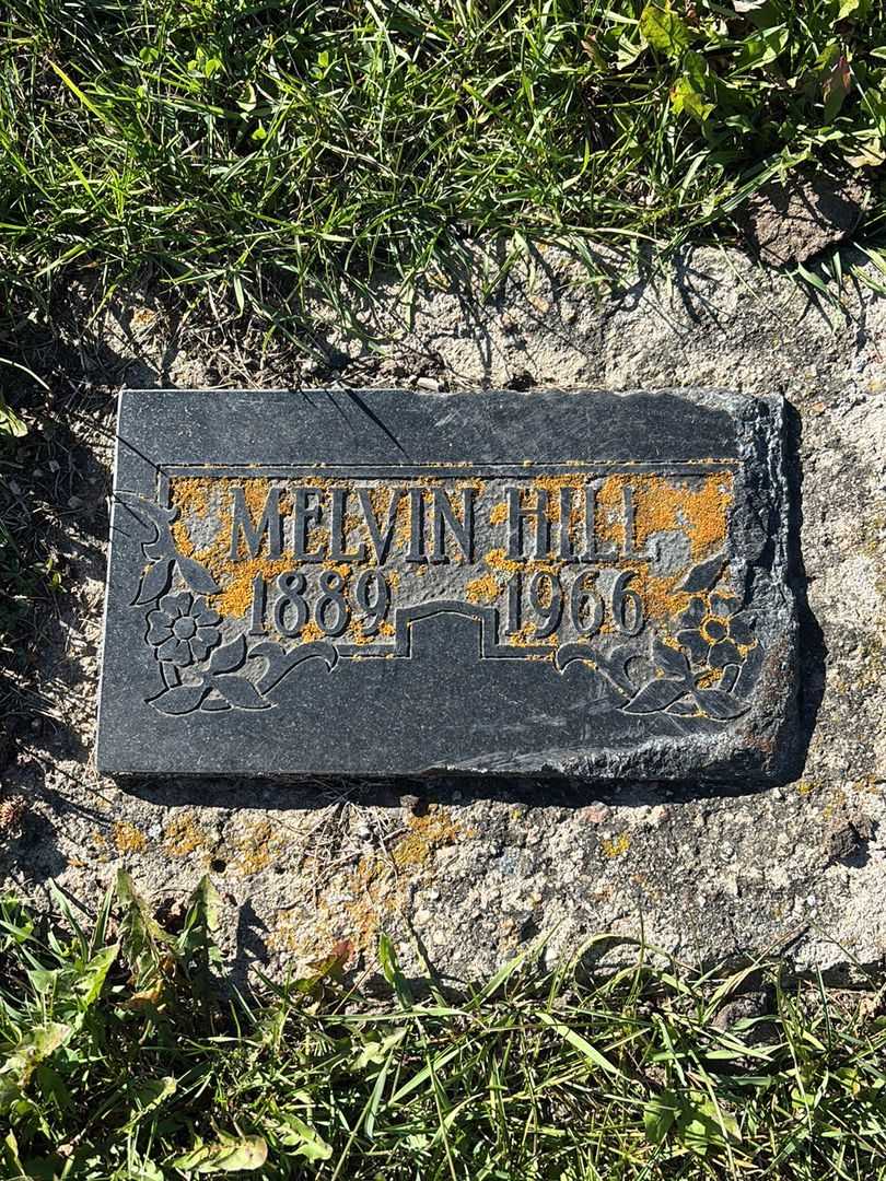 Melvin Hill's grave. Photo 4