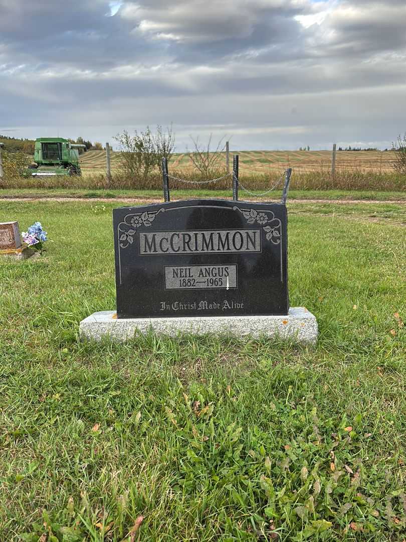 Neil Angus McCrimmon's grave. Photo 2