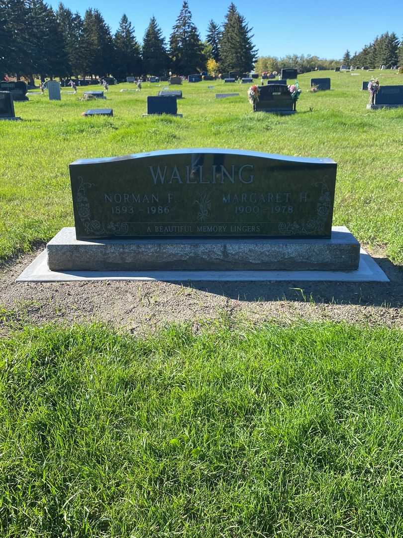 Norman Francis Walling's grave. Photo 2