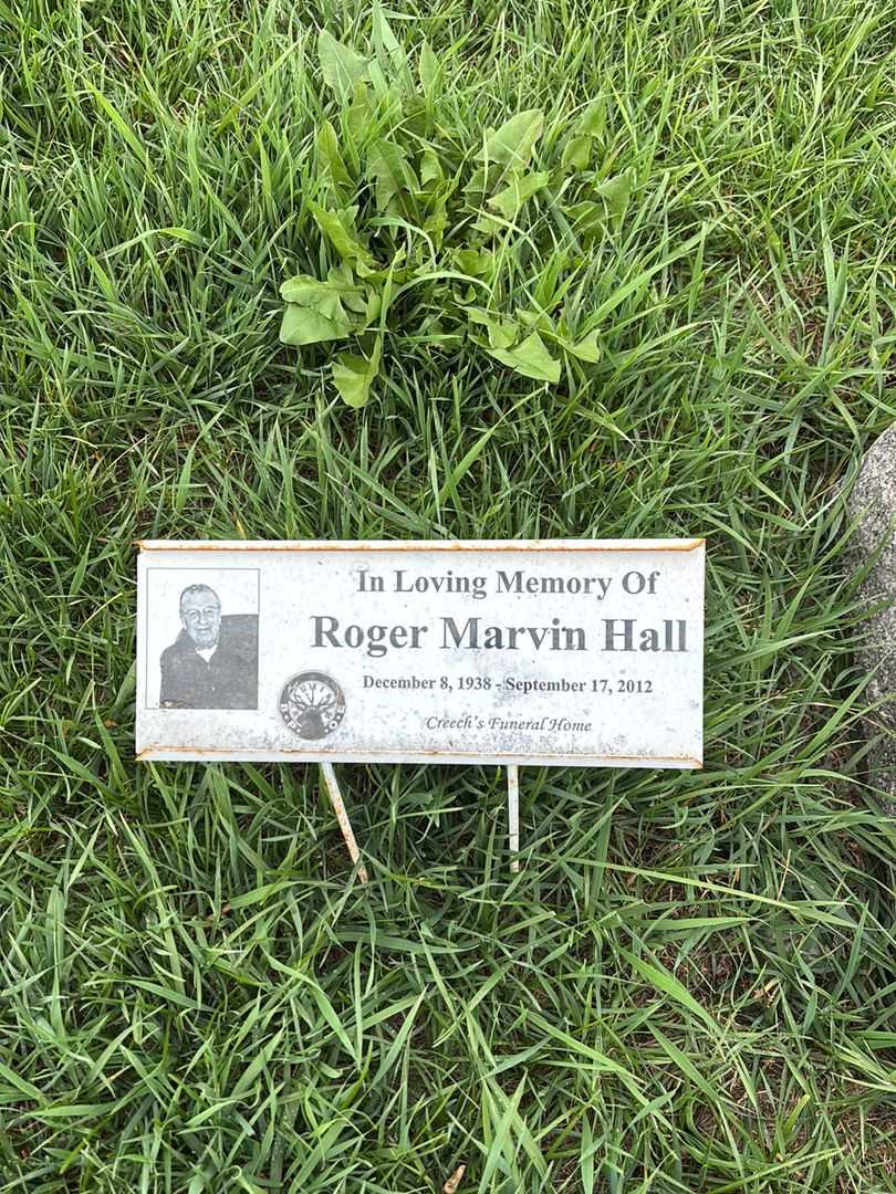 Douglas Alan Clark Hall's grave. Photo 3