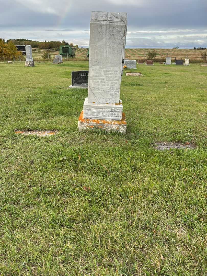 Donalda Iva Mary Nona Nelson's grave. Photo 2