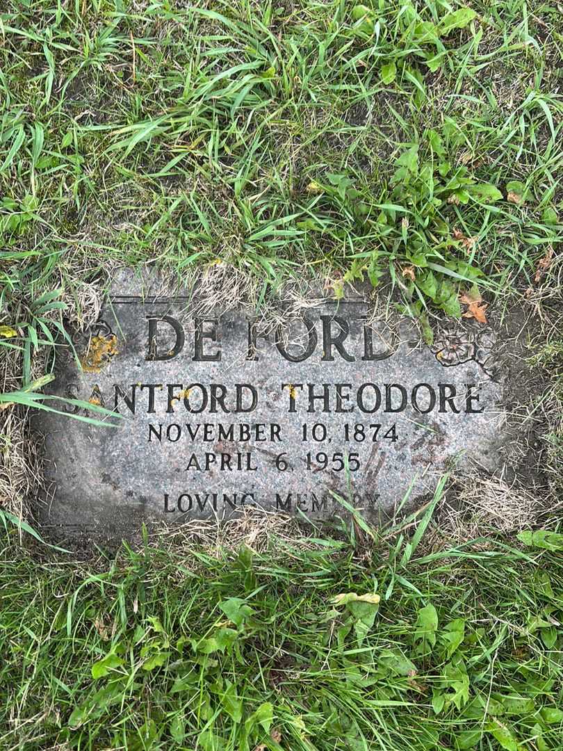 Santford Theodore DeFord's grave. Photo 3