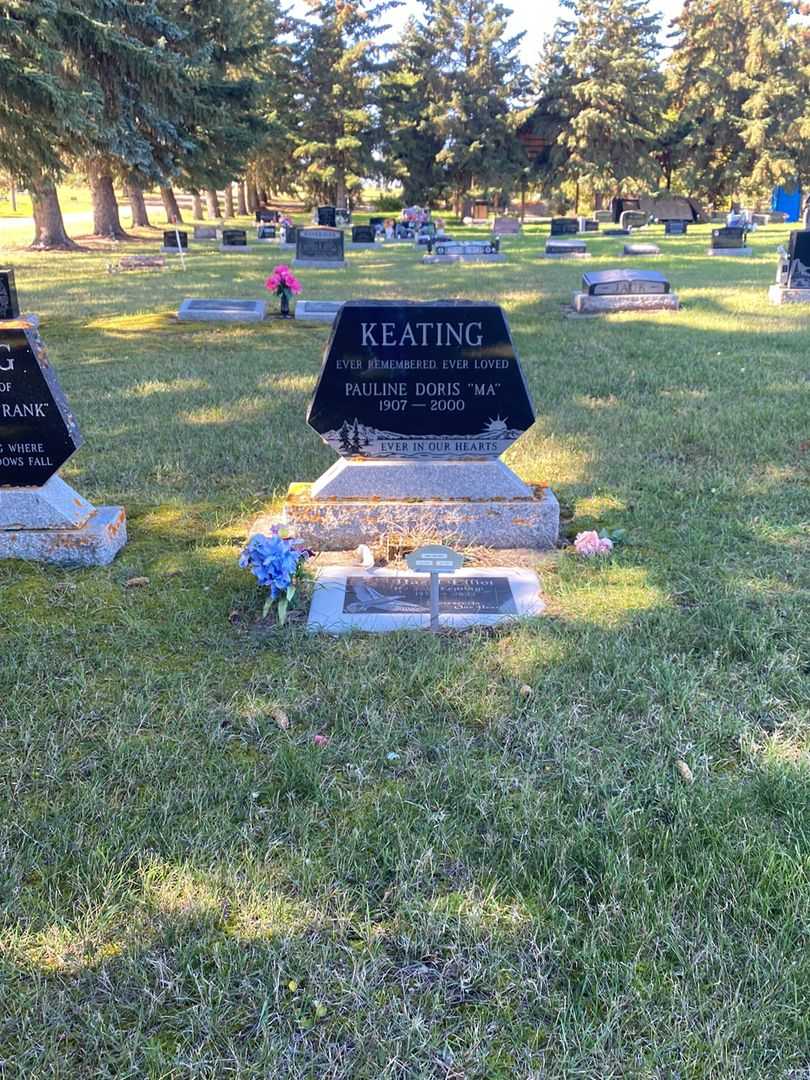 Pauline Doris "Ma" Keating's grave. Photo 2