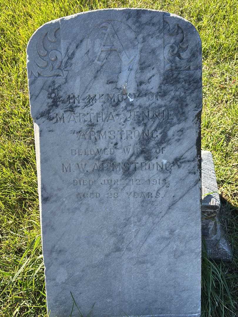 Agnes Cairns's grave. Photo 1