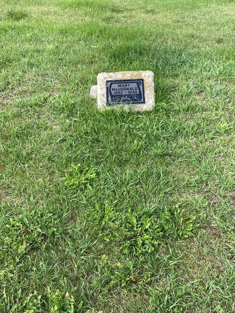 Mary MacDonald's grave. Photo 2
