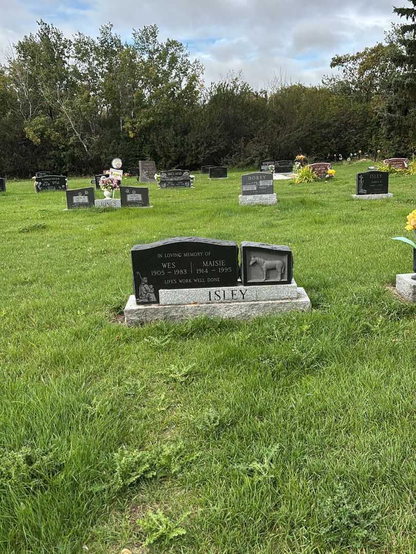 Lorna Usenik's grave. Photo 2