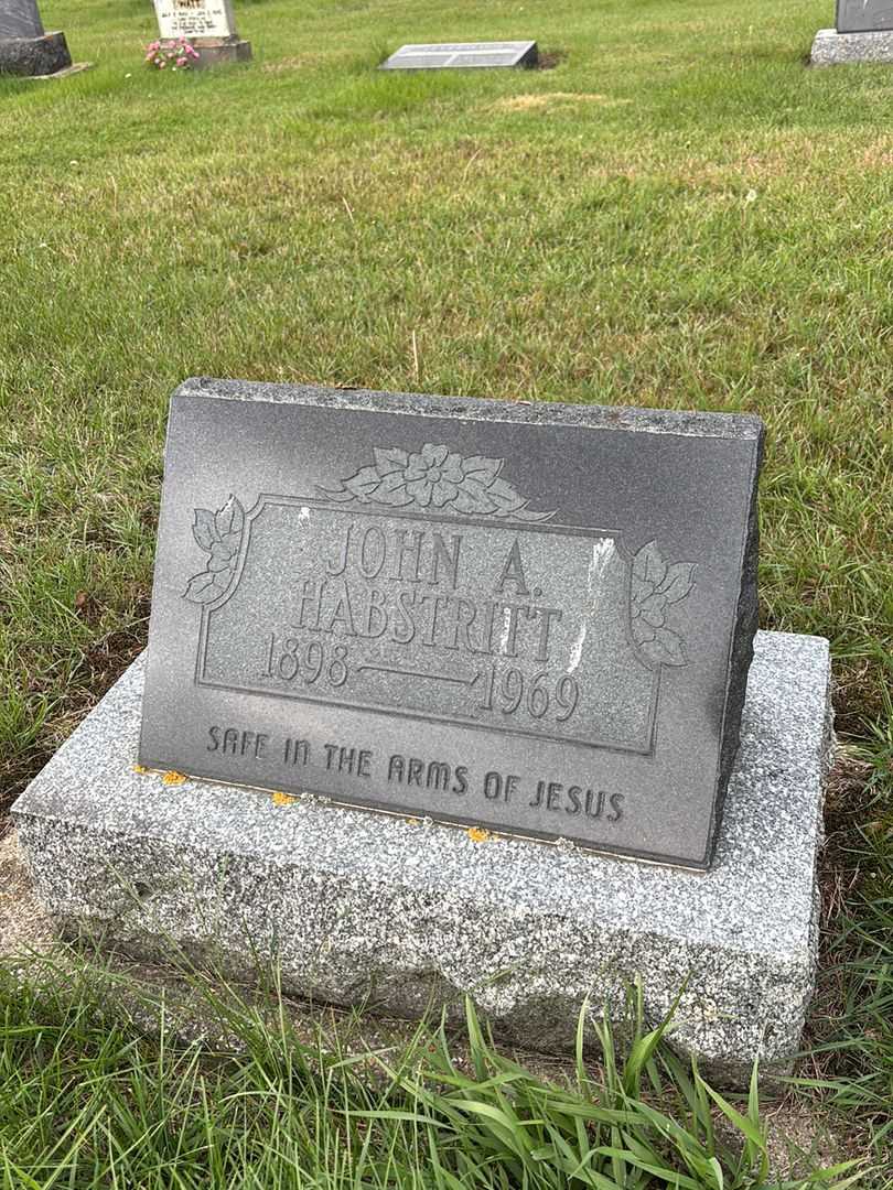 John A. Habstritt's grave. Photo 1