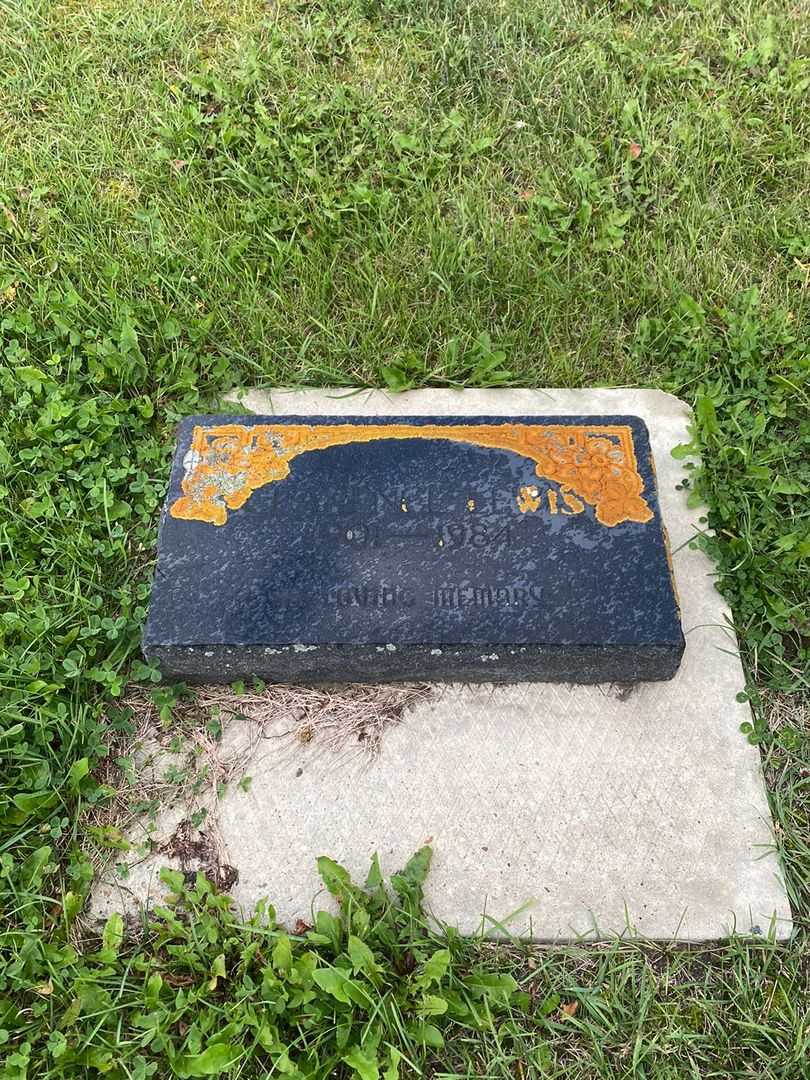 Clarence Eugene Lewis's grave. Photo 3
