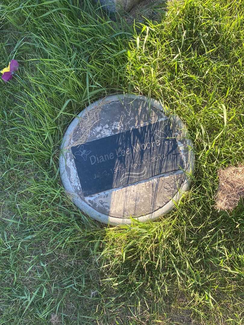 Alma Ethel Waldenberger's grave. Photo 3