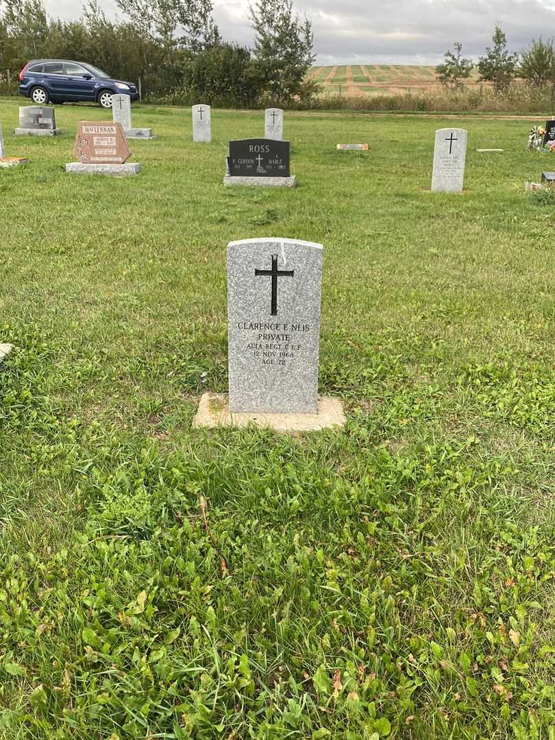 Clarence E. Neis's grave. Photo 2