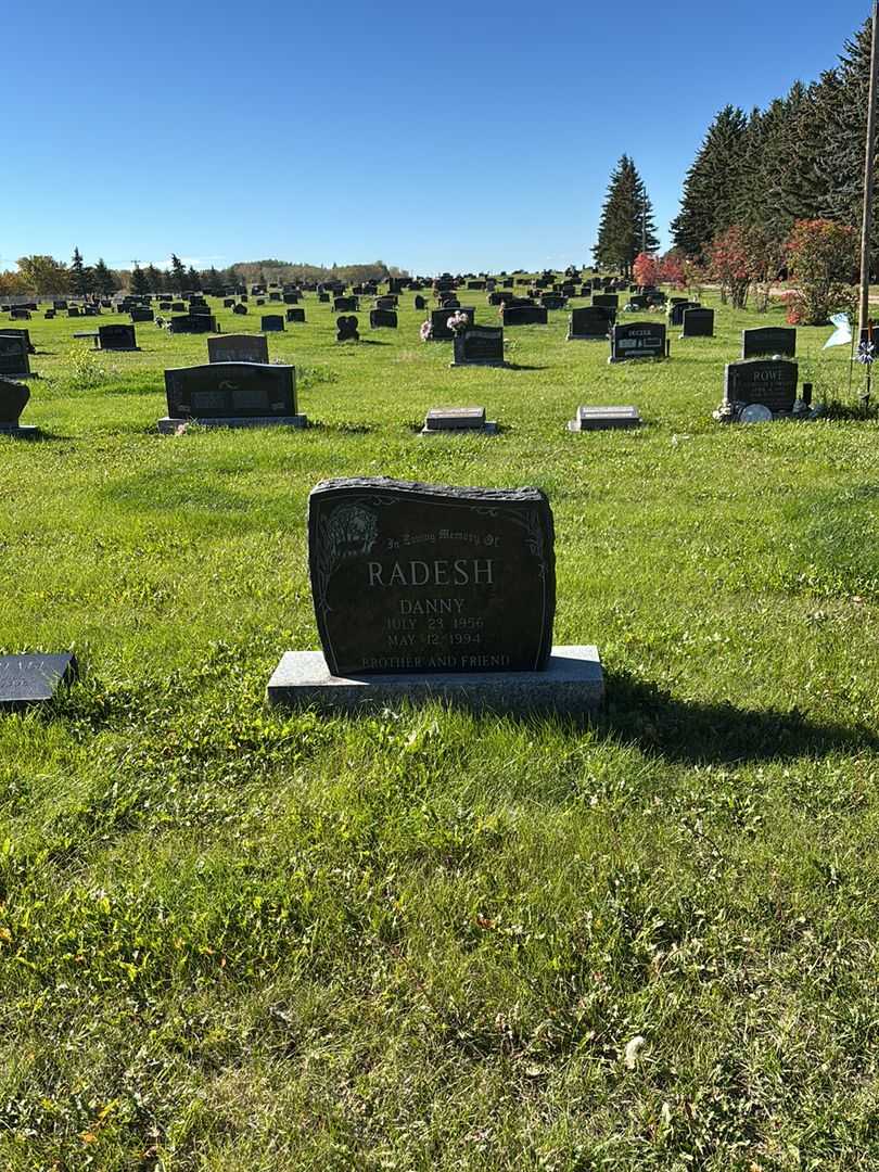 Danny Radesh's grave. Photo 2