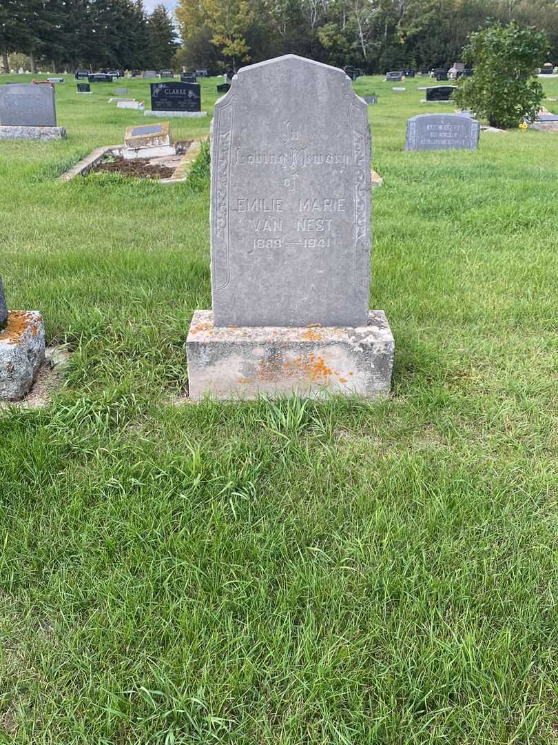 Emilie Marie Lepla Van Nest's grave. Photo 2