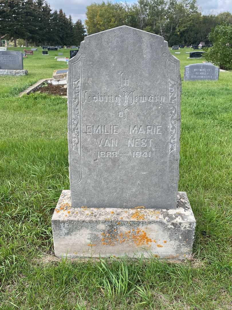 Emilie Marie Lepla Van Nest's grave. Photo 1