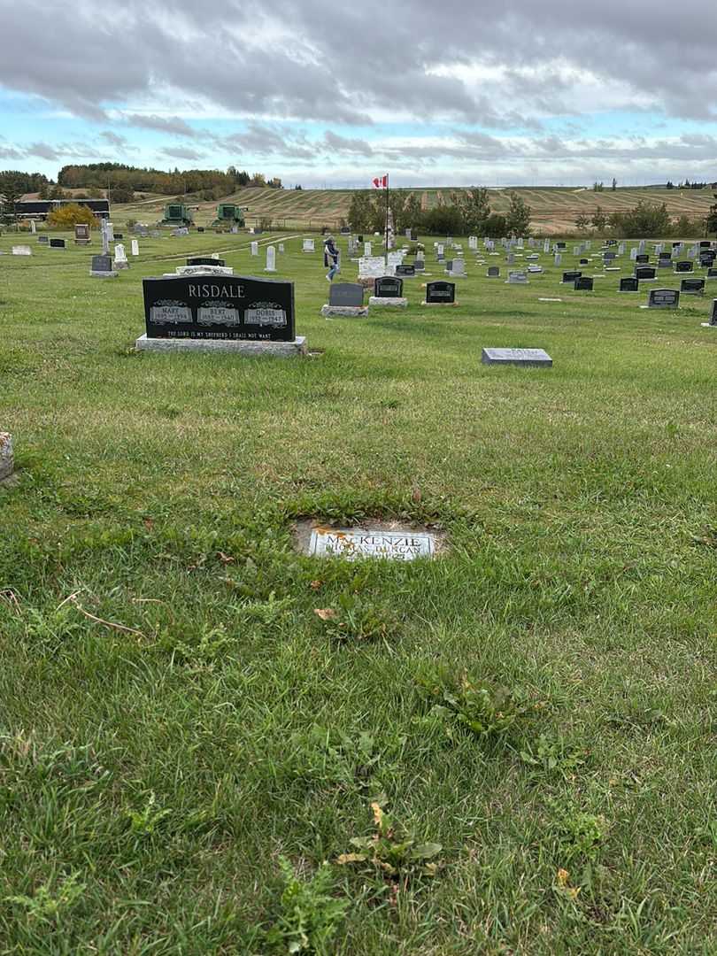Thomas Duncan MacKenzie's grave. Photo 2